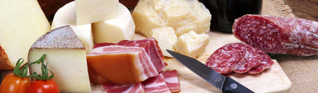 Bondgårdar i Toscana med typiska produkter